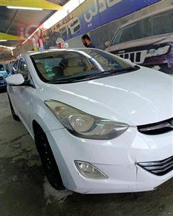 هیوندای ئەلەنترا